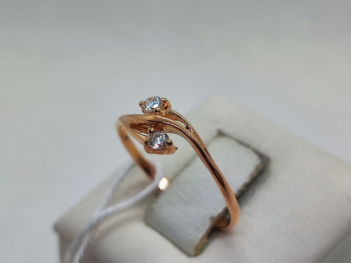 КОЛЬЦО С КАМНЯМИ (Au 585)