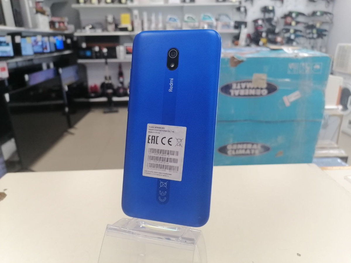 Смартфон Xiaomi 8A 2/32