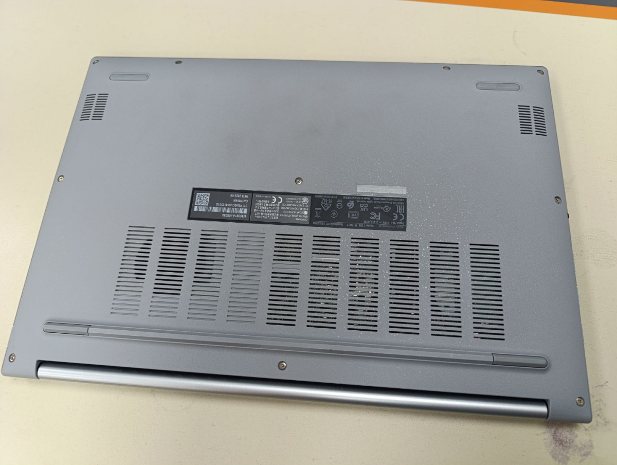 Ноутбук ASUS ASUS VivoBook 16 M1605Y; 5-5625u, Radeon Graphics, 8 Гб, 500 Гб, Нет