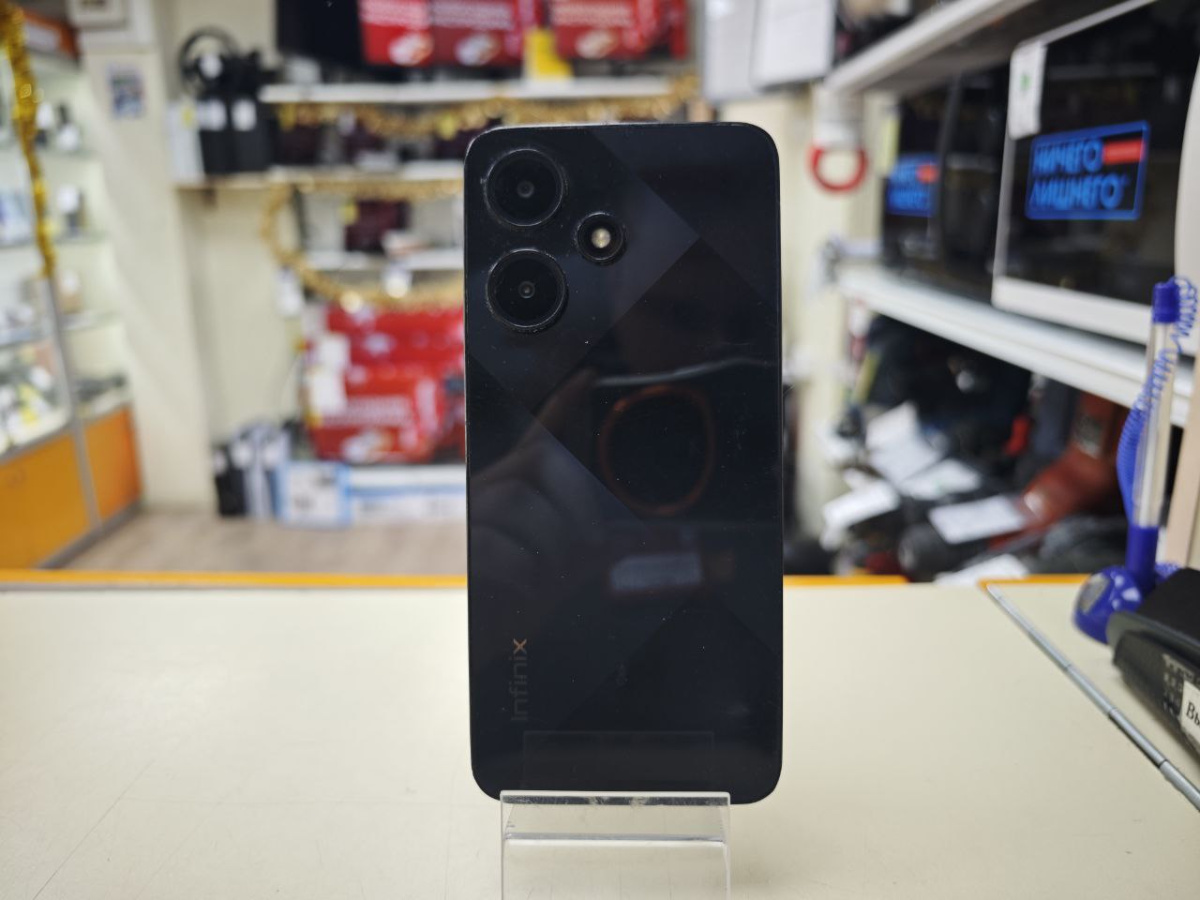 Смартфон Infinix HOT 30i 4/64