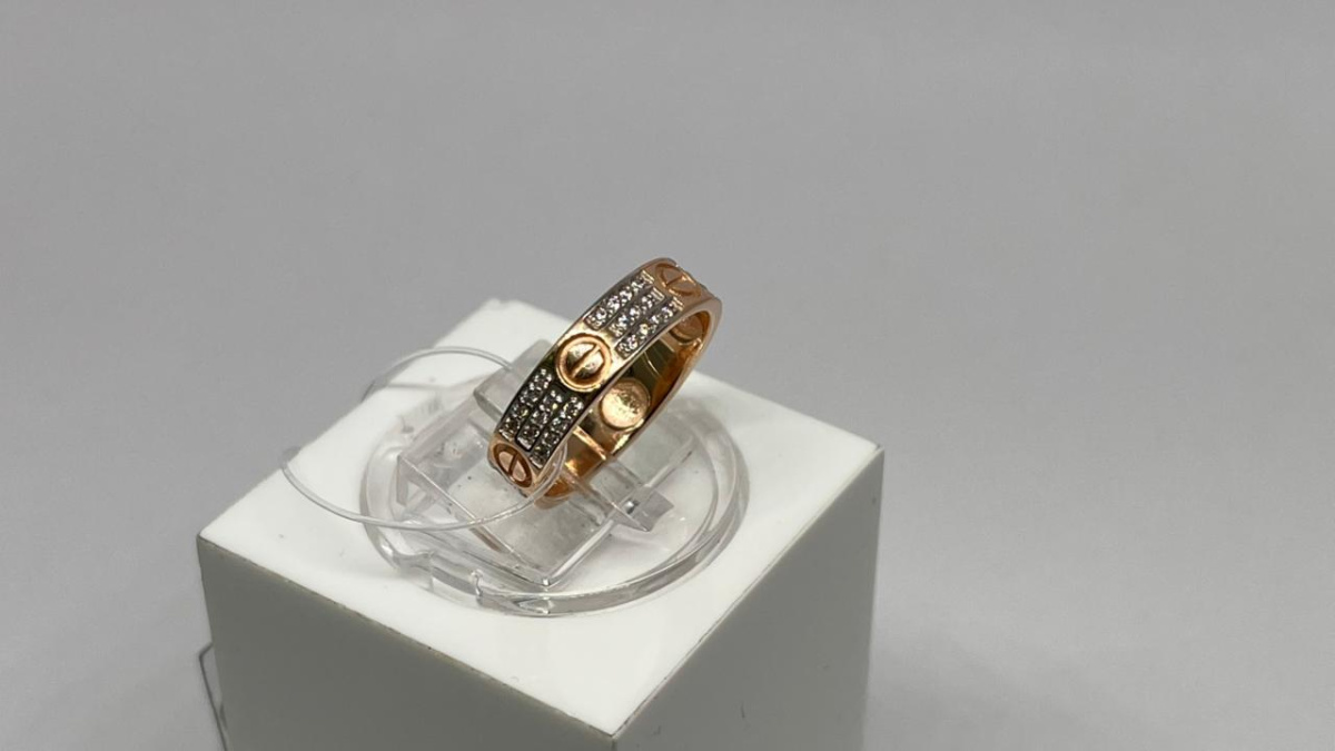 к1334 КОЛЬЦО С КАМНЯМИ (Au 585)