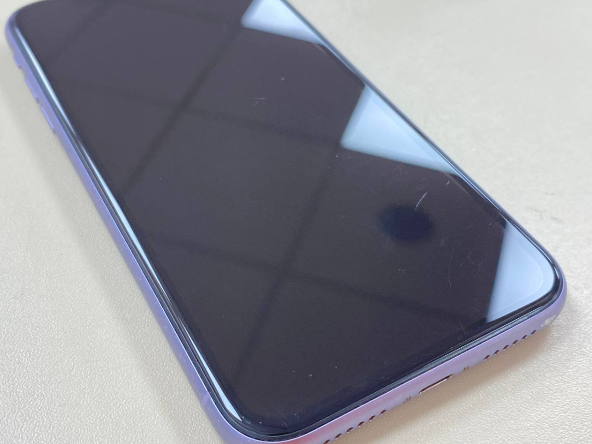 Смартфон Apple iPhone 11 64Gb