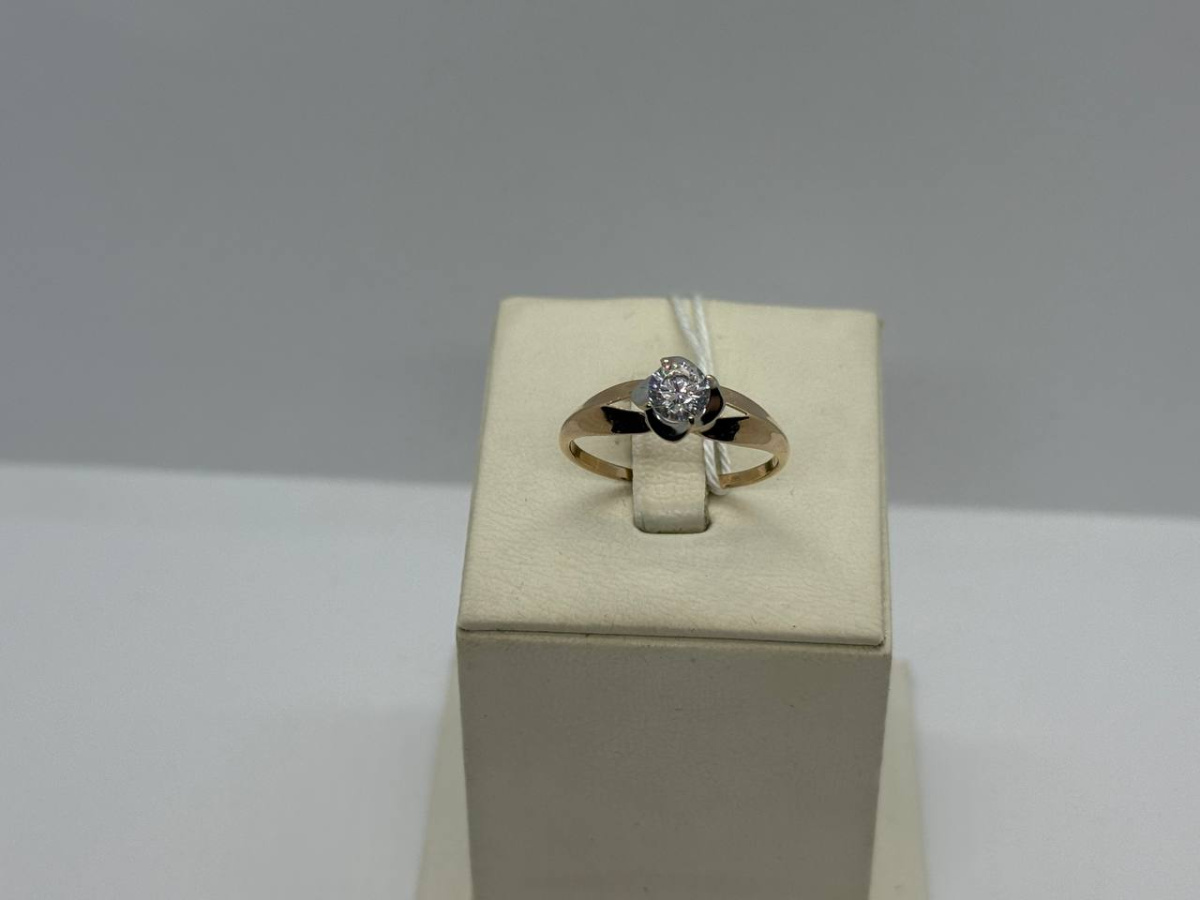 КОЛКМ585 КОЛЬЦО С КАМНЕМ (Au 585)