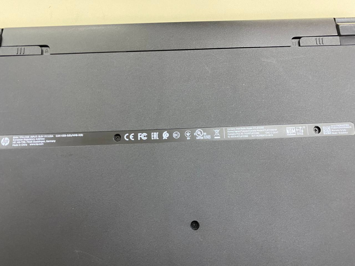 Ноутбук HP 15-BA559UR; A8-7410, Radeon R5 M330, 12 Гб, Нет, 1 Tb