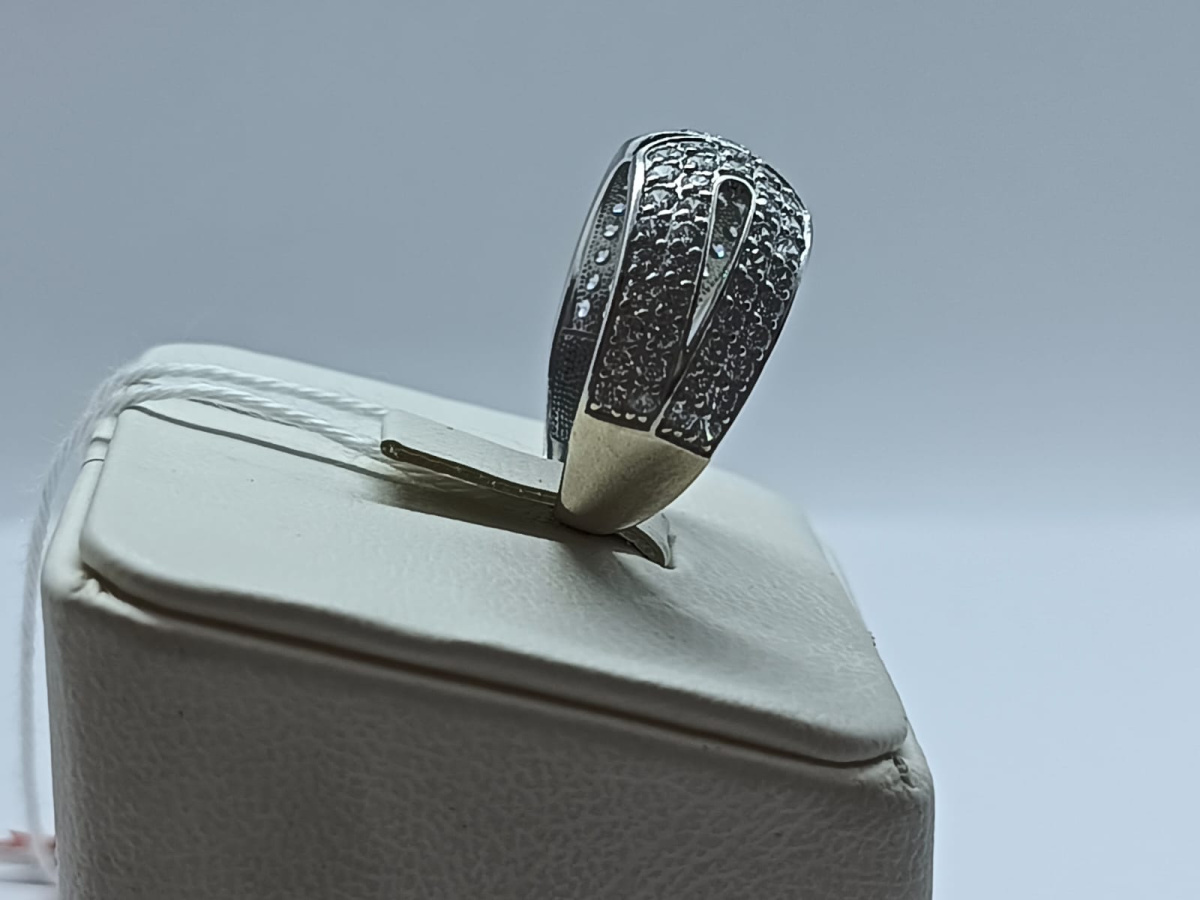 КОЛЬЦО С КАМНЯМИ (Au 585)