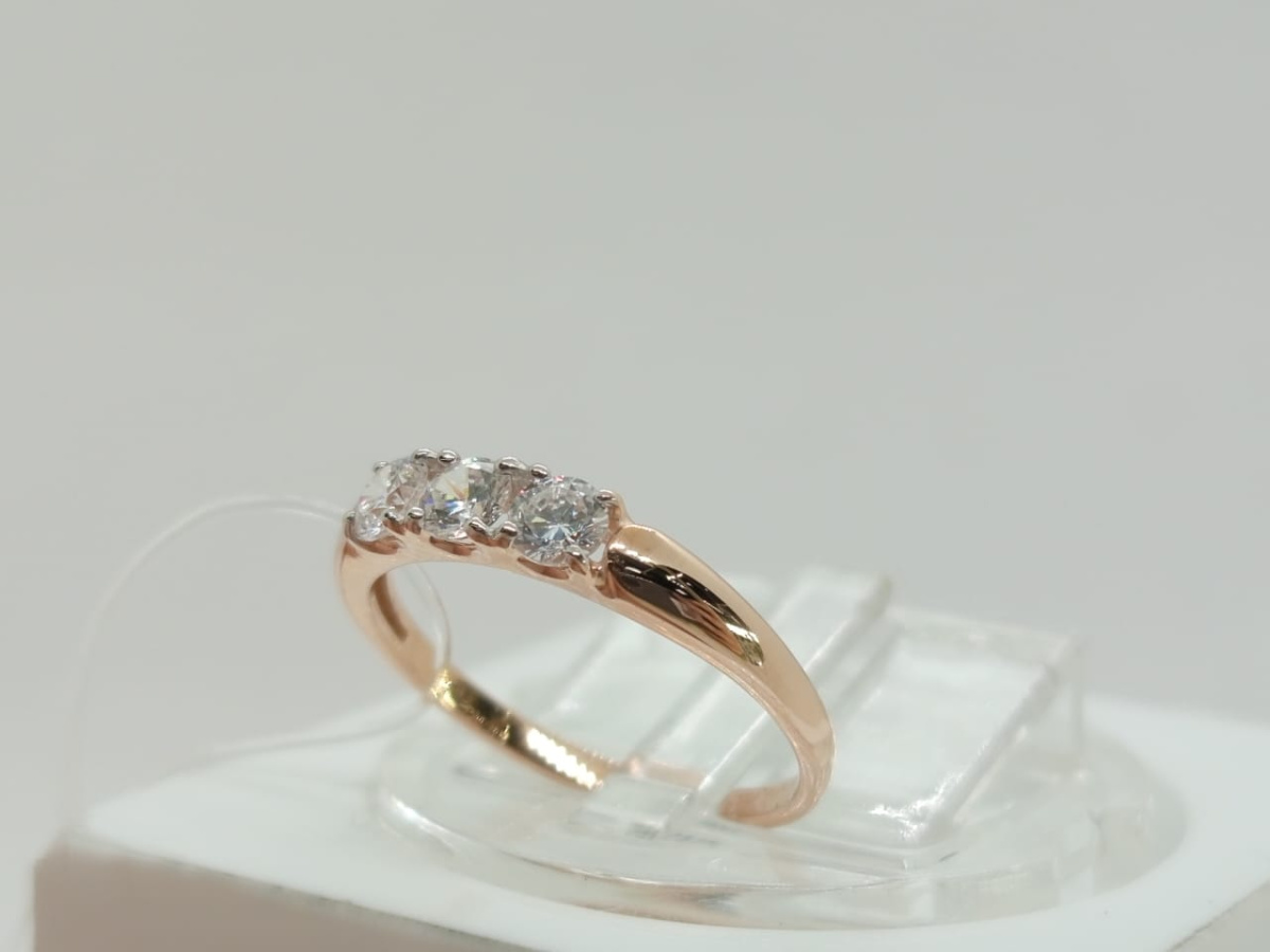 КОЛЬЦО С КАМНЯМИ (Au 585)