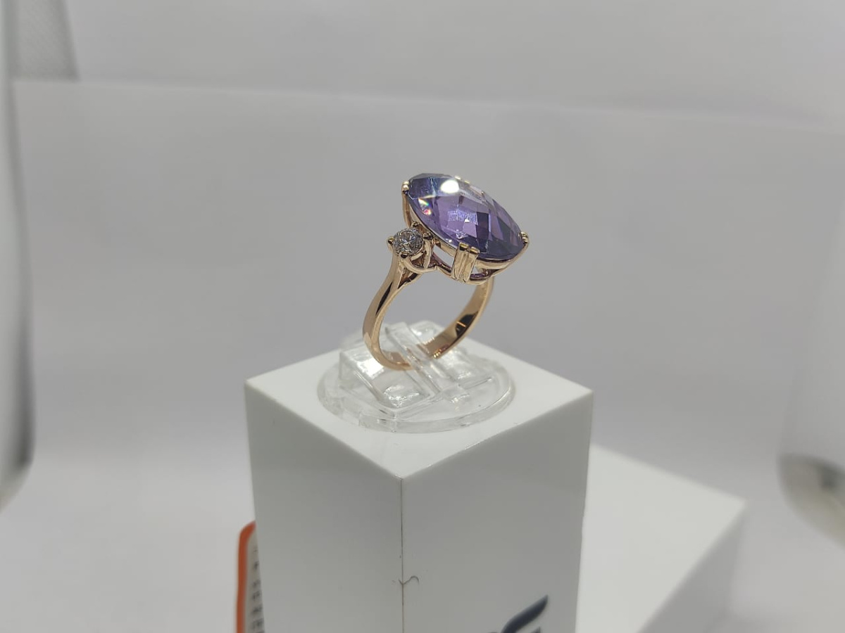 КОЛЬЦО С КАМНЯМИ (Au 585)