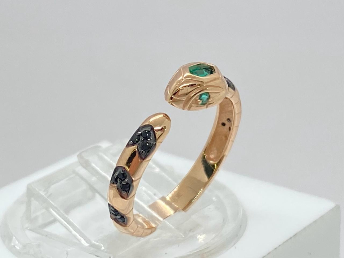 КОЛЬЦО С КАМНЯМИ (Au 585)