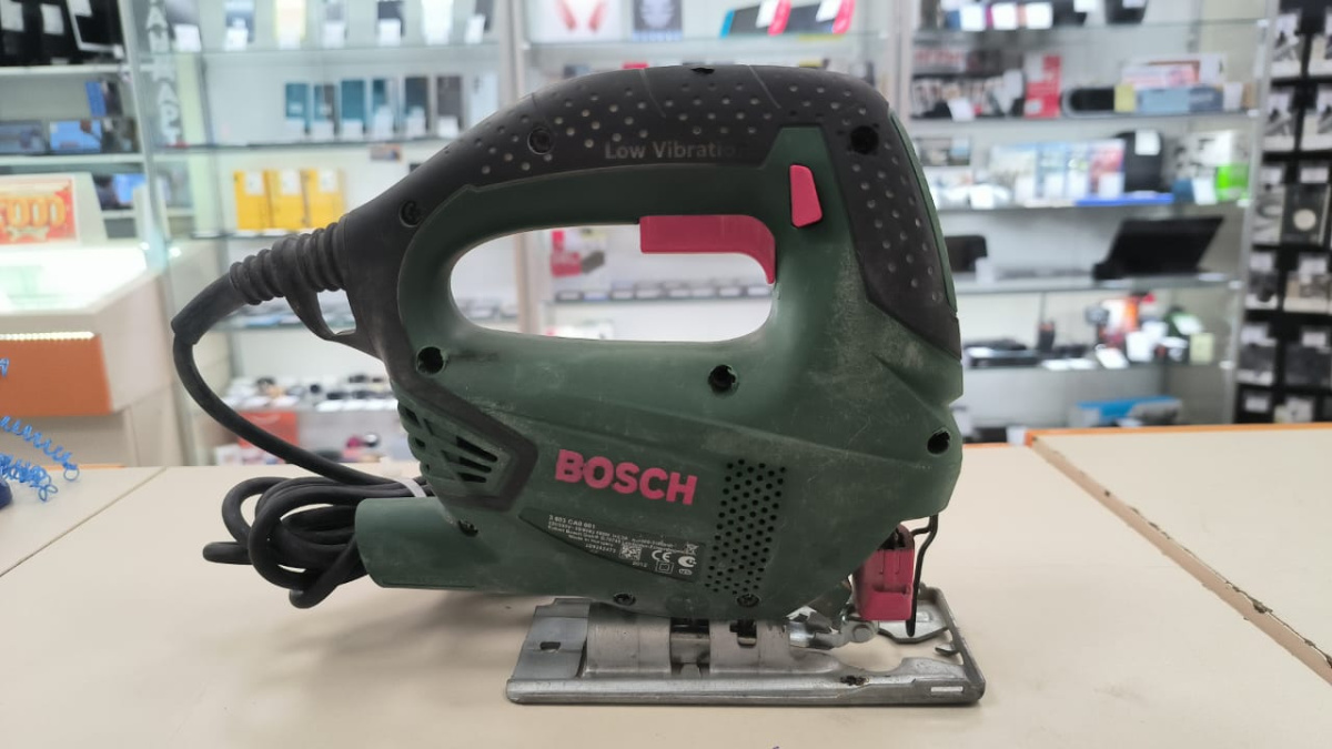 Лобзик Bosch PST 700E