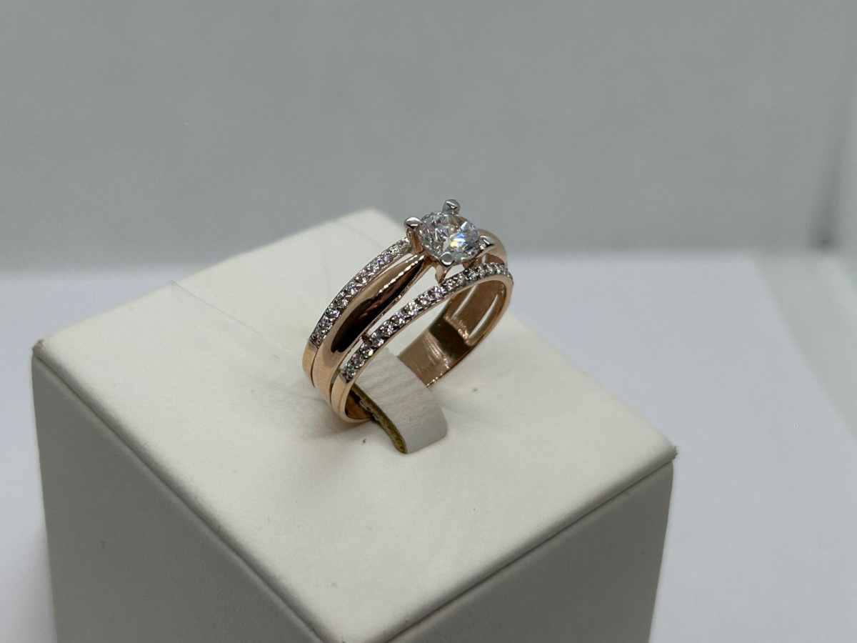 КОЛЬЦО С КАММНЯМИ (Au 585)