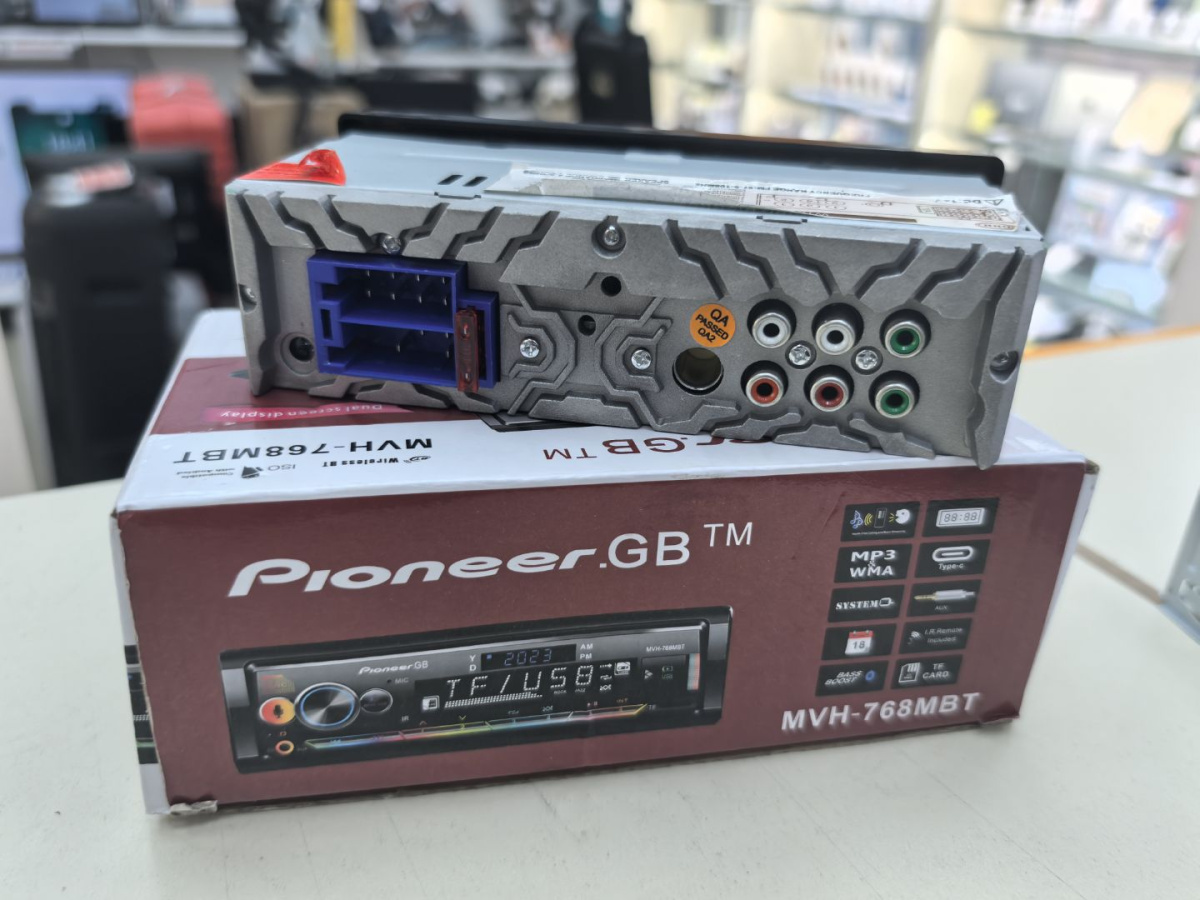 Автомагнитола Pioneer MVH-768MBT