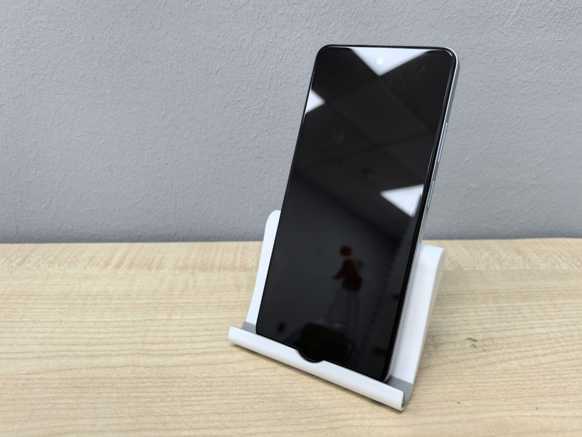 Смартфон Infinix Smart 8 4/128