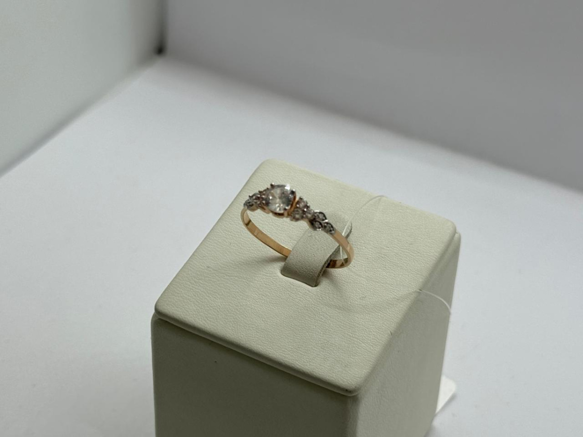 КОЛЬЦО С КАМНЯМИ (Au 585)