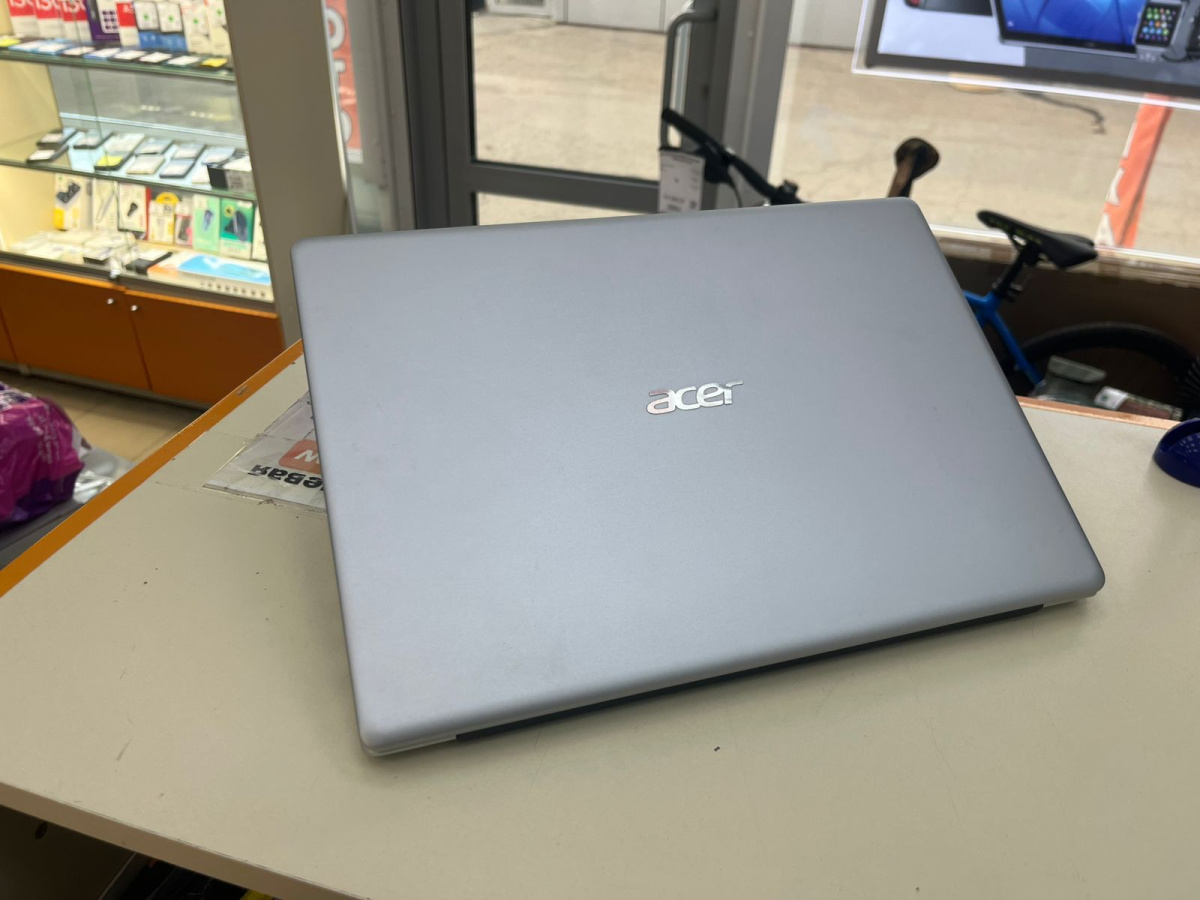 Ноутбук Acer SWIFT 1 (SF113-31); Pentium N4200, HD Graphics, 4 Гб, Нет