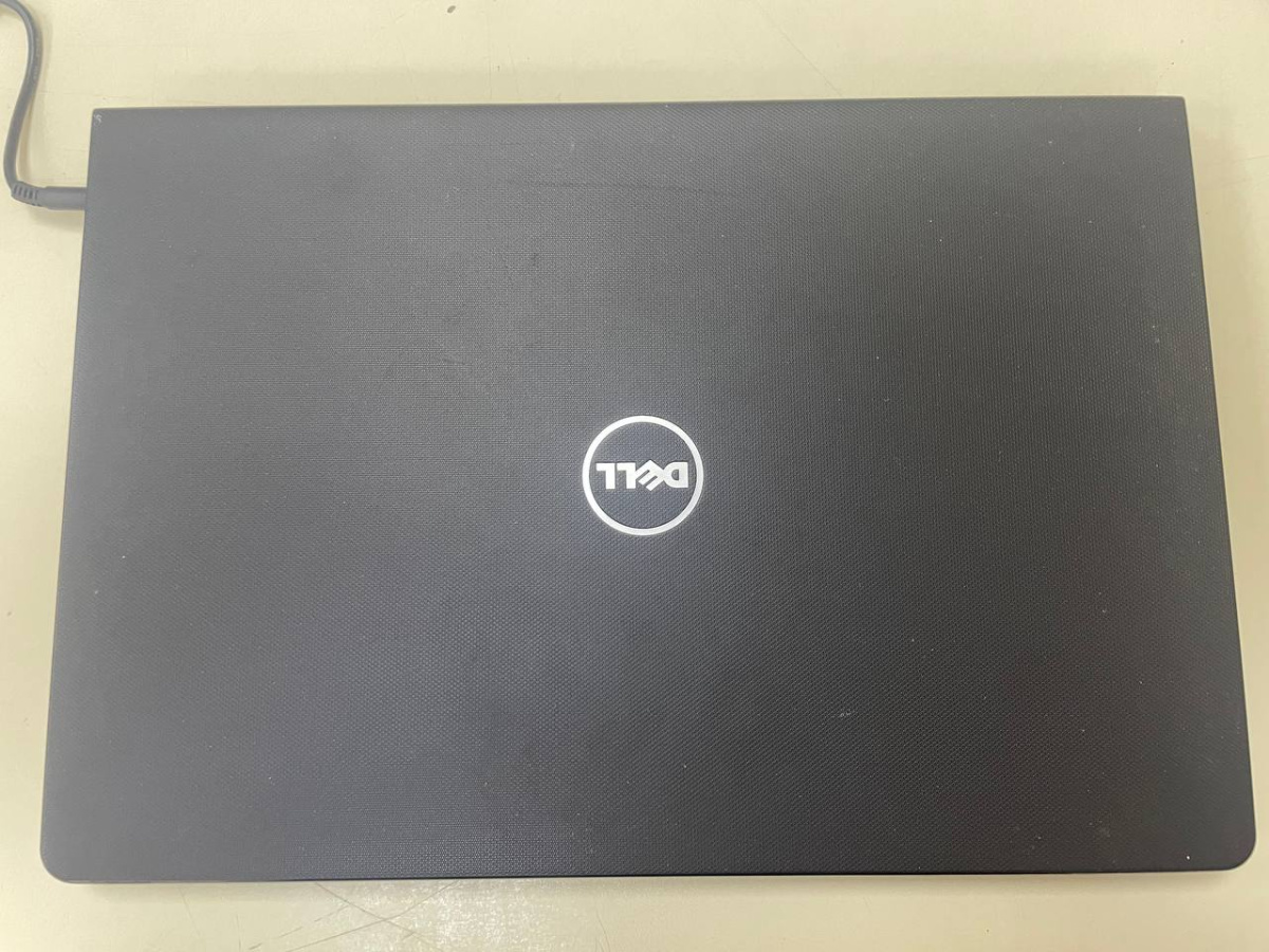 Ноутбук DELL; Core i5-7200U, Intel HD Graphics 620, 4 Гб, 128 Гб, Нет