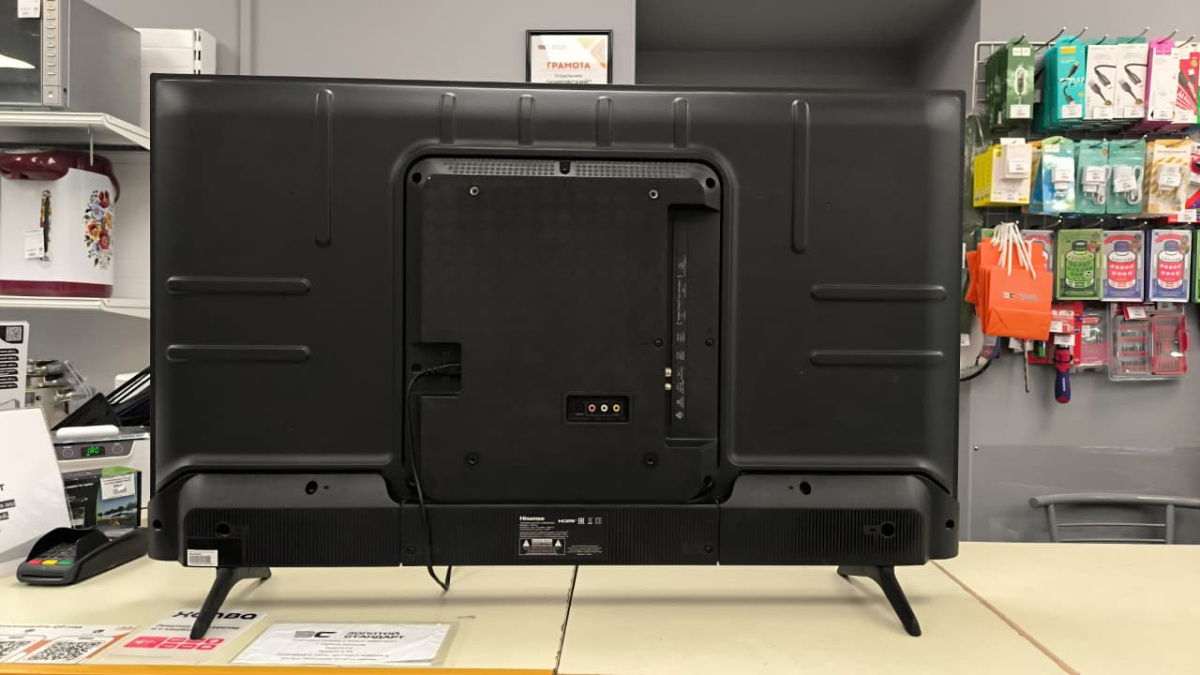 LED Телевизор Hisense 43E7HQ