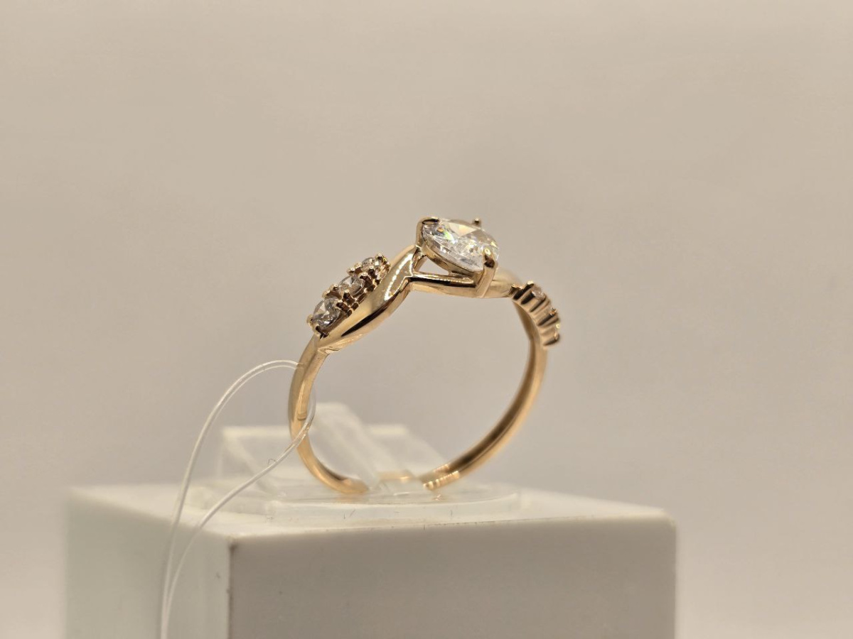 КОЛЬЦО С КАМНЯМИ (Au 585)