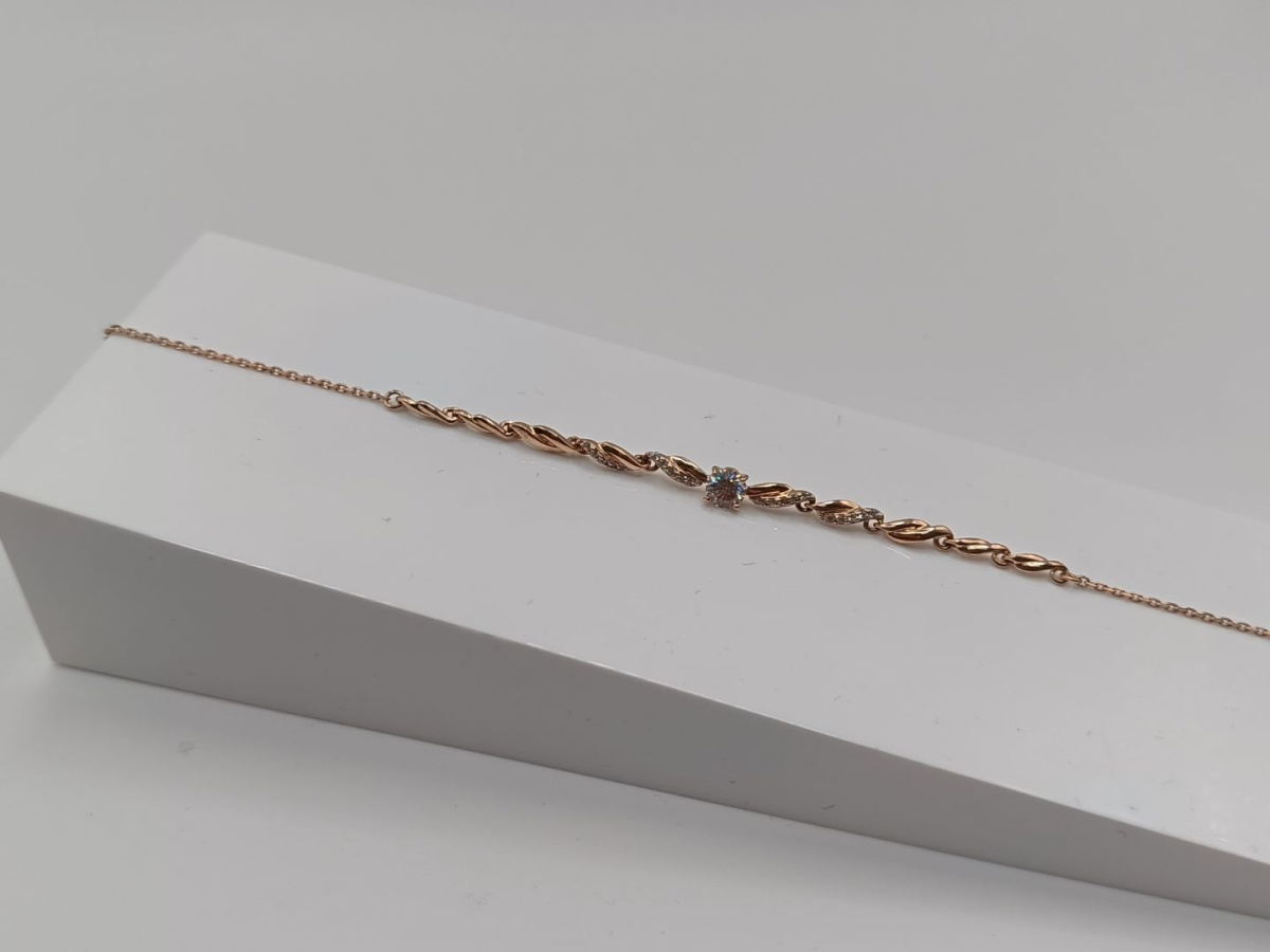 Б585 БРАСЛЕТ С КАМНЯМИ (Au 585)