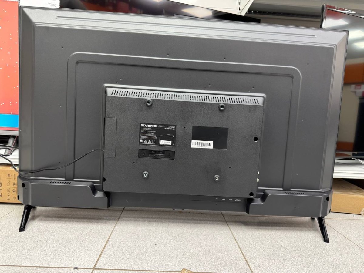 LED Телевизор Starwind SW-LED43UG405