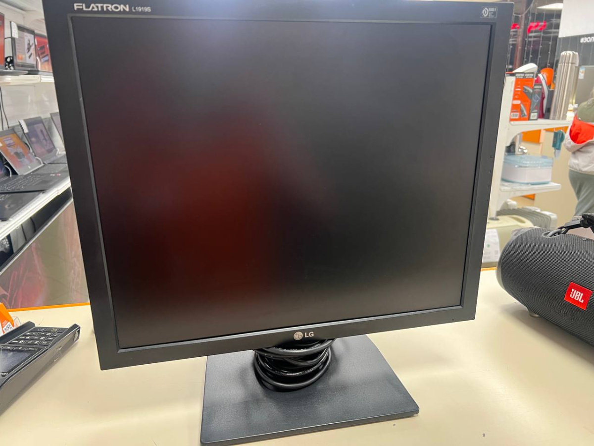 Монитор LG Flatron L1919S