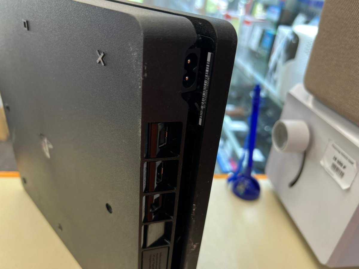 Игровая приставка PlayStation 4 Slim 500GB