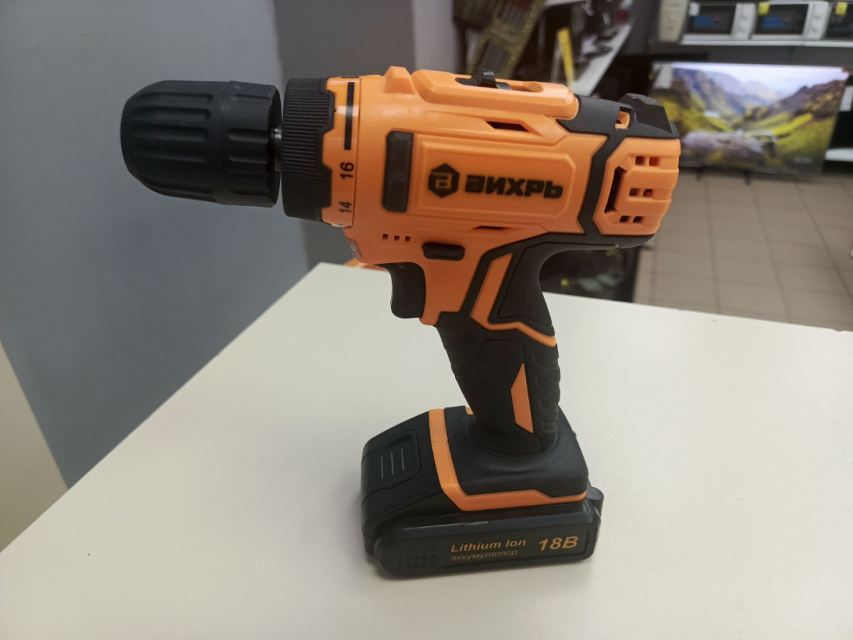 Шуруповерт Вихрь ДА-18Л-2К