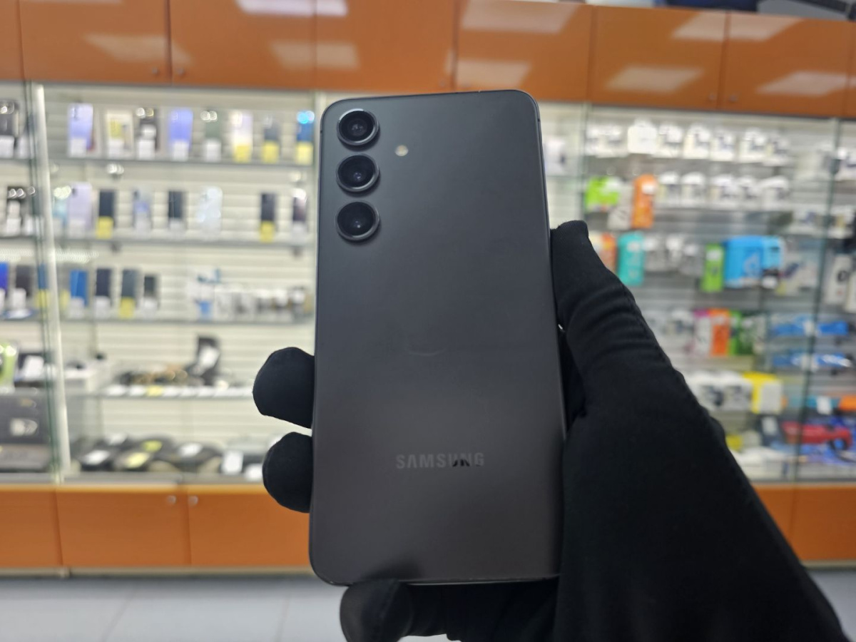 Смартфон Samsung Galaxy S24 8/256