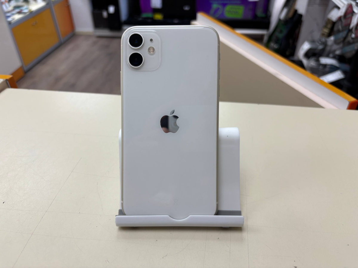 Смартфон Apple iPhone 11 128Gb