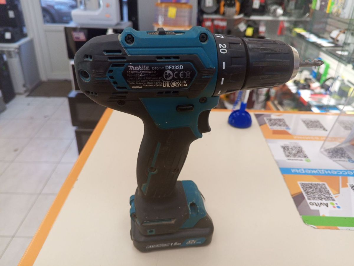 Шуруповерт Makita DF330D