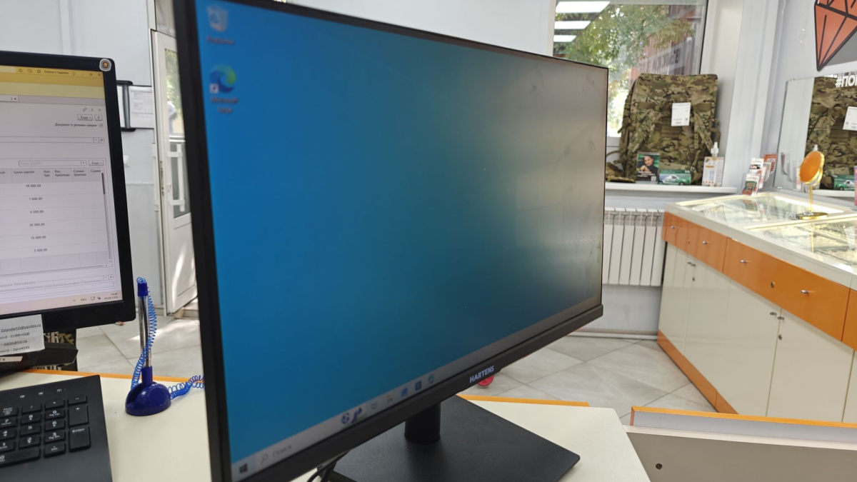 Монитор Hartens HTM22C100