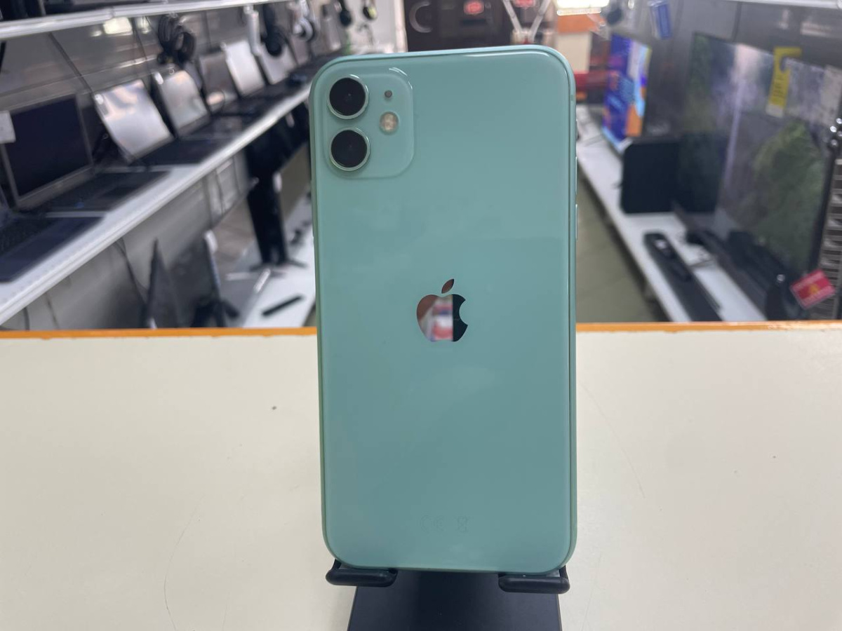 Смартфон Apple iPhone 11 64Gb