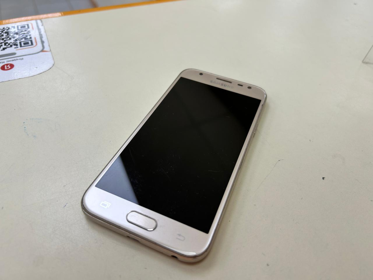 Смартфон Samsung Galaxy J3 2017 2/16