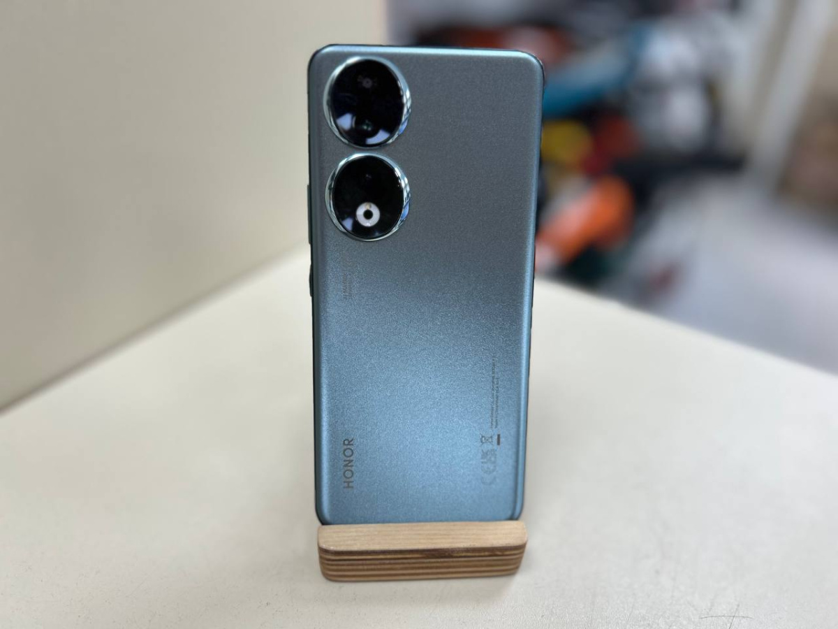 Смартфон Honor 90 8/256