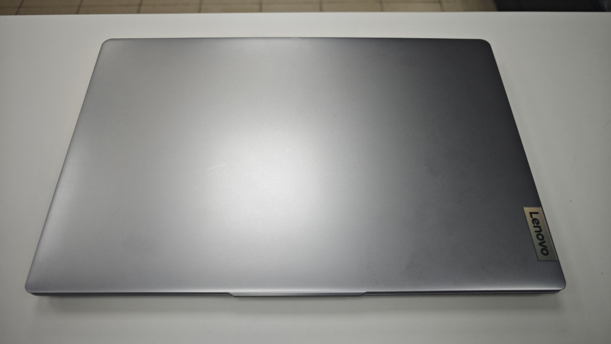 Ноутбук Lenovo IDEAPAD Slim 3; Ryzen 5 7520U, Radeon 610M, 16 Гб, 512 GB, Нет