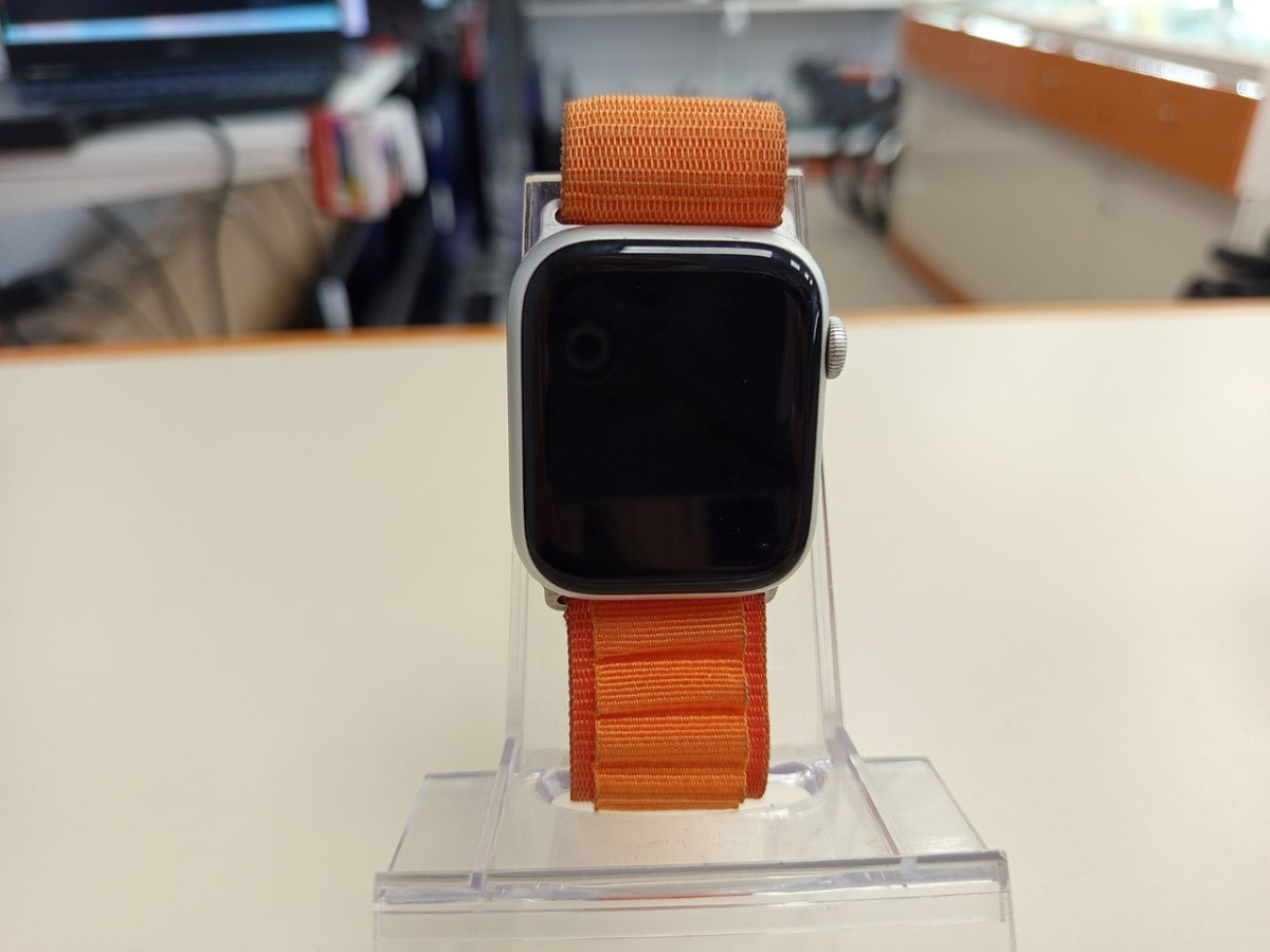 Смарт-часы Apple Watch Series 8 45mm