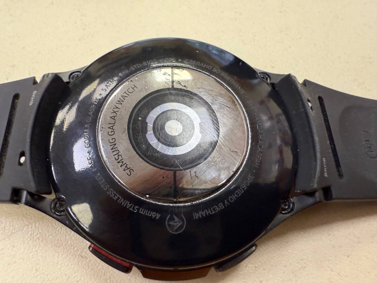 Смарт-часы Samsung Watch 4 Classic 42mm