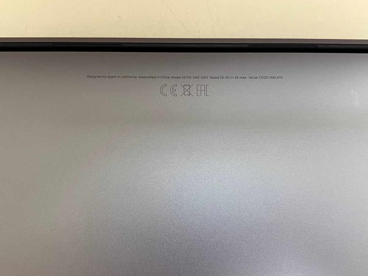 Ноутбук Apple MacBook Pro 13 2019 A2159