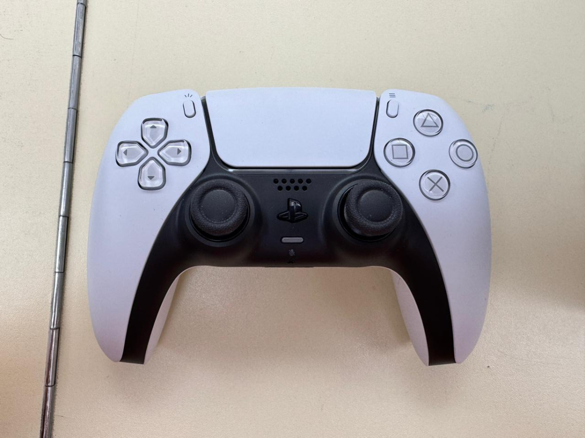 Игровая приставка PlayStation 5 Slim 1TB (С дисководом) Игровая приставка PlayStation 5 Slim 1TB (С дисководом)