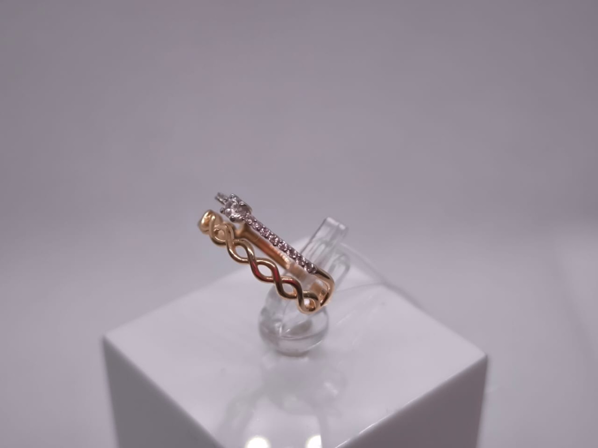 КОЛЬЦО С КАМНЯМИ (Au 585)