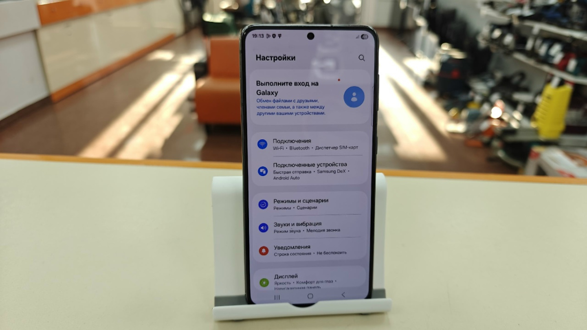 Смартфон Samsung Galaxy S21 5G 8/256