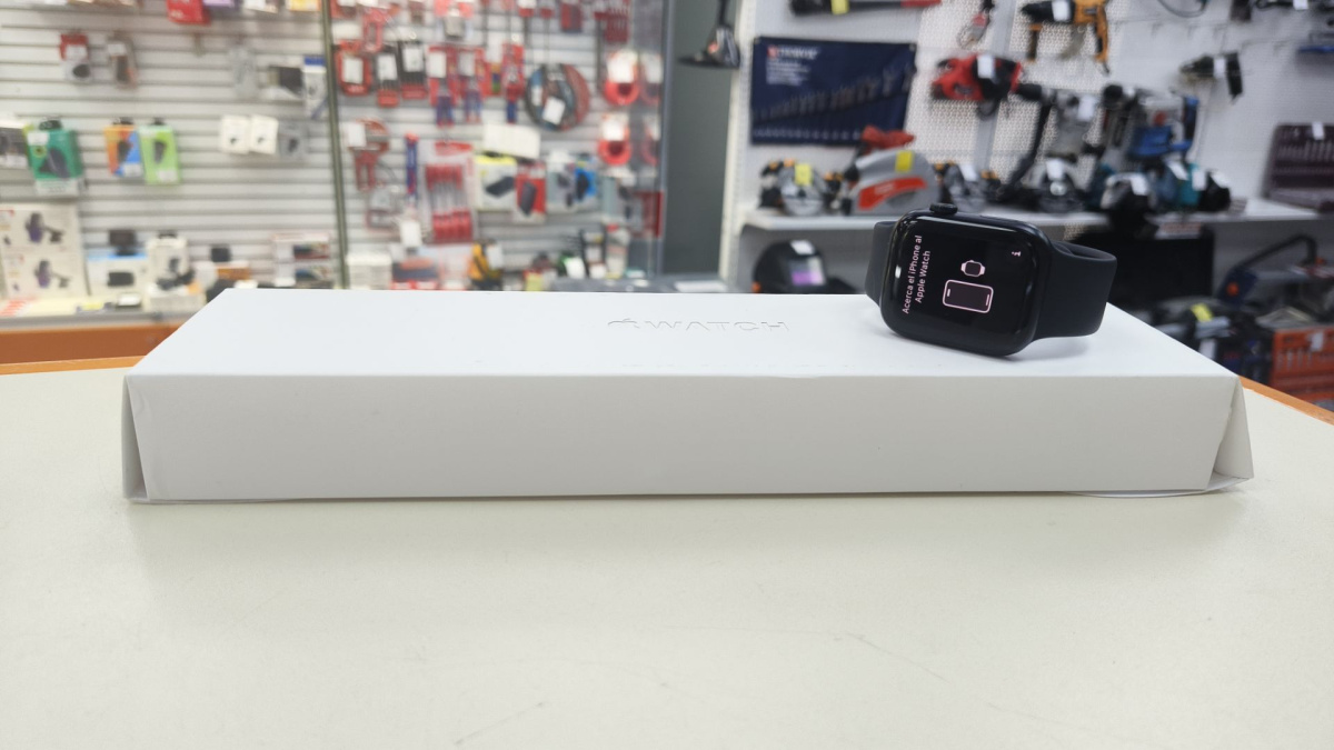 Смарт-часы Apple Watch Series 8 45mm