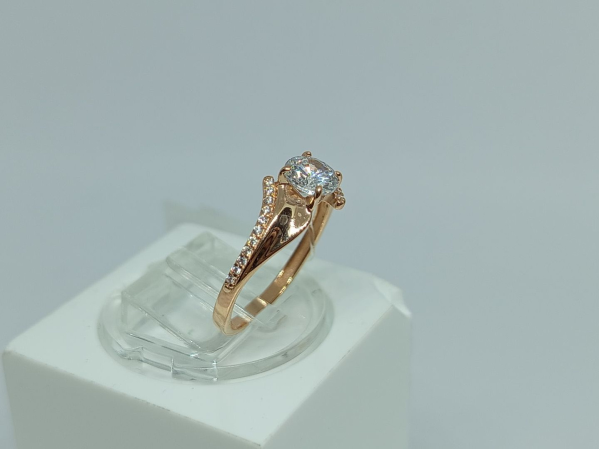 КОЛЬЦО С КАМНЯМИ (Au 585)