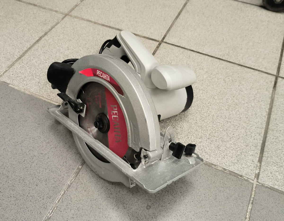 Дисковая пила Ресанта ДП-190/1800;