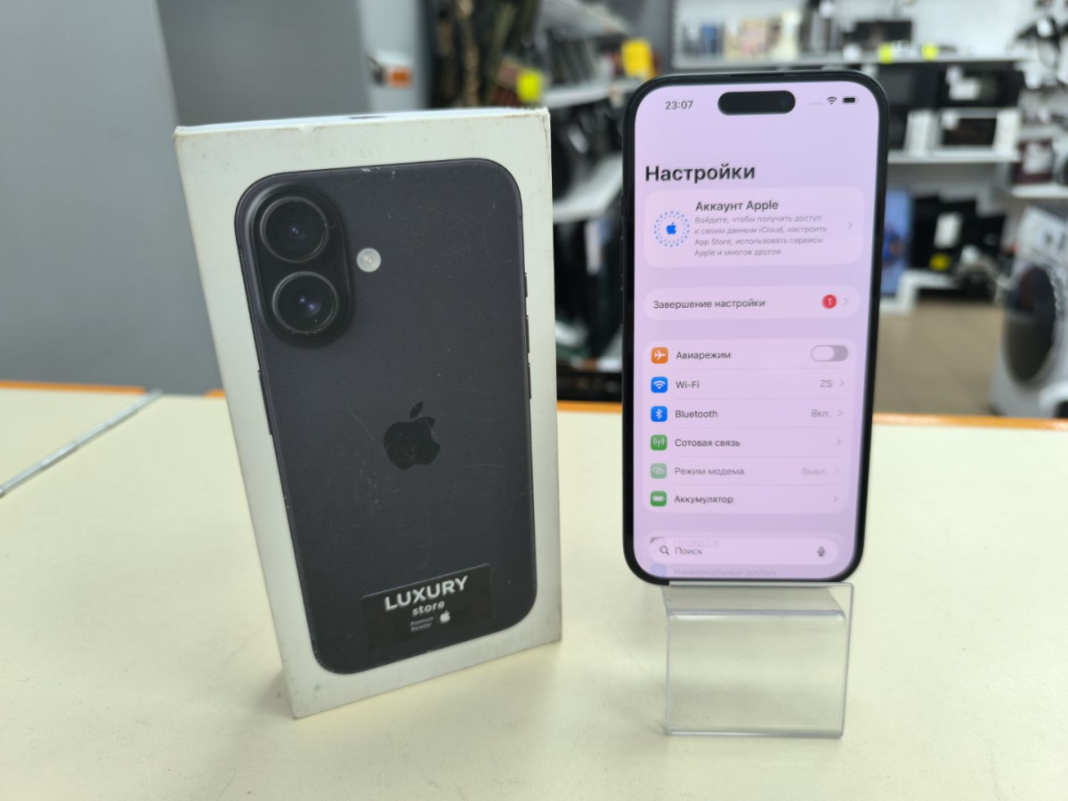 Смартфон Apple Iphone 16 128Gb