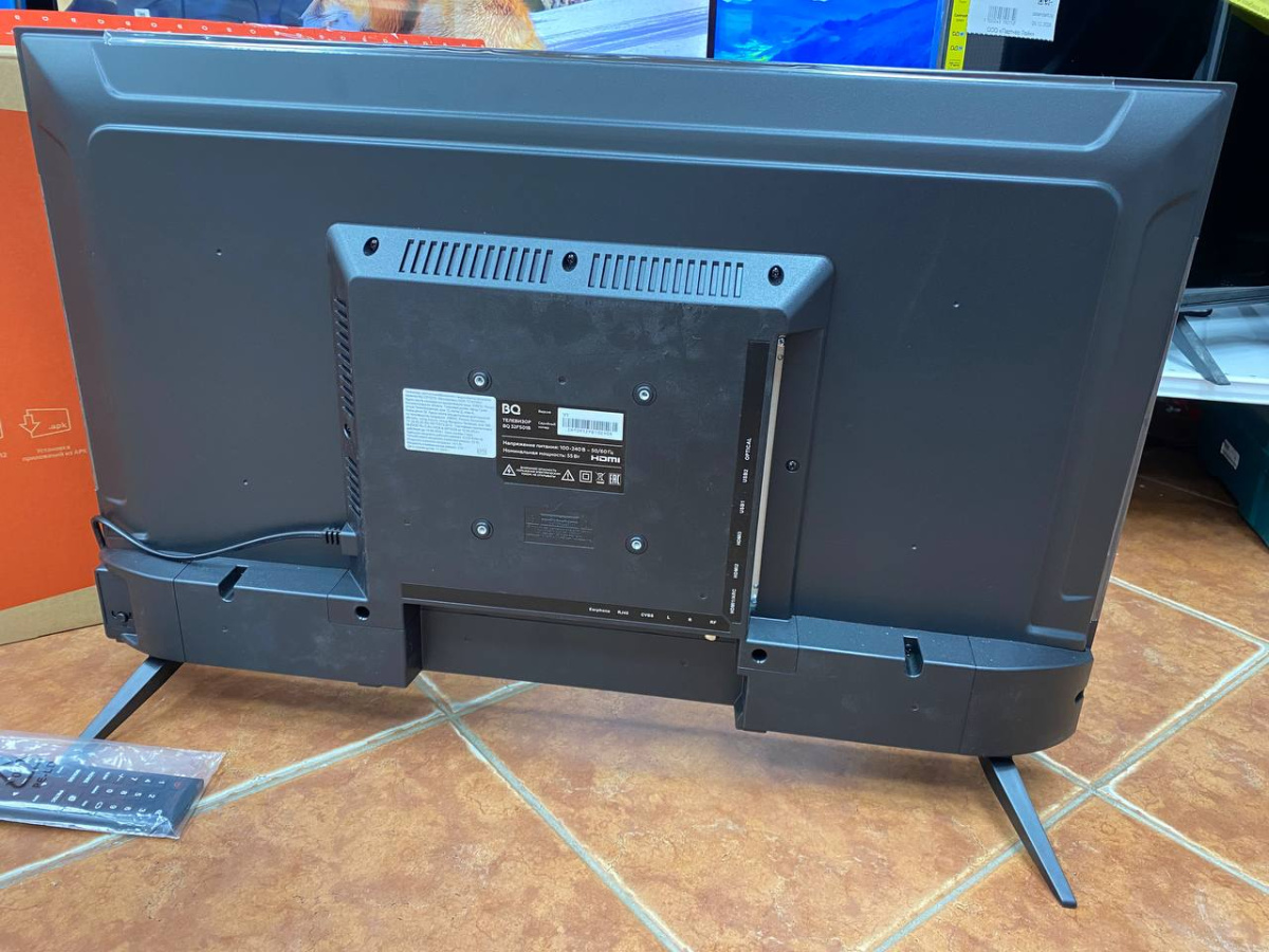 LED Телевизор BQ 32FS01B