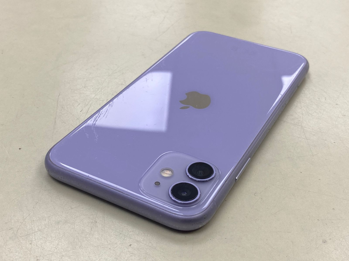 Смартфон Apple iPhone 11 64Gb