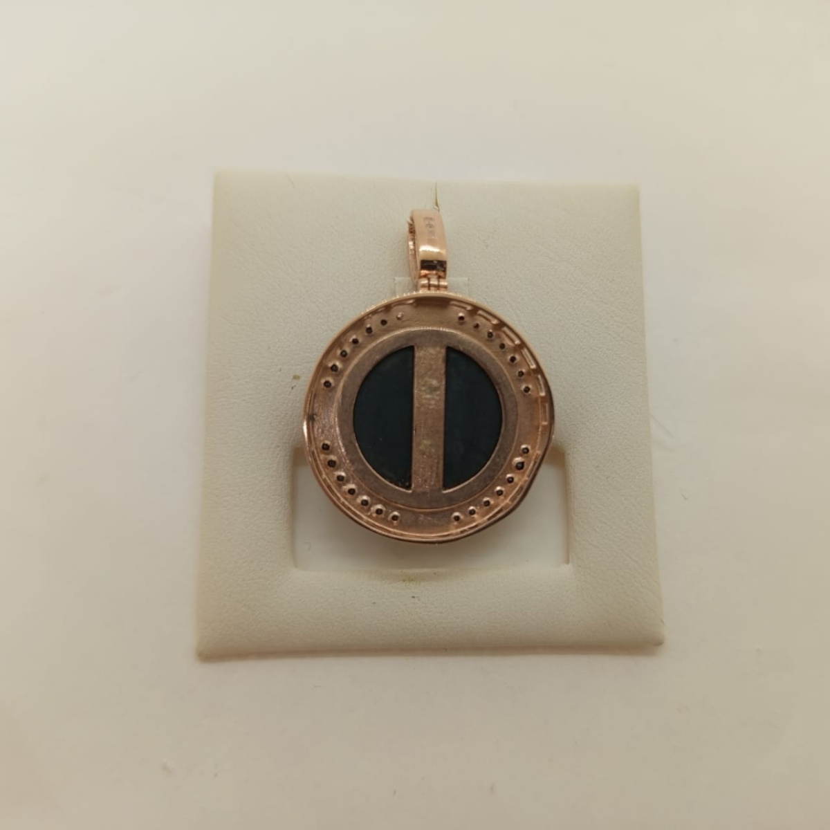 ПОДВЕСКА С КАМНЯМИ (Au 585)