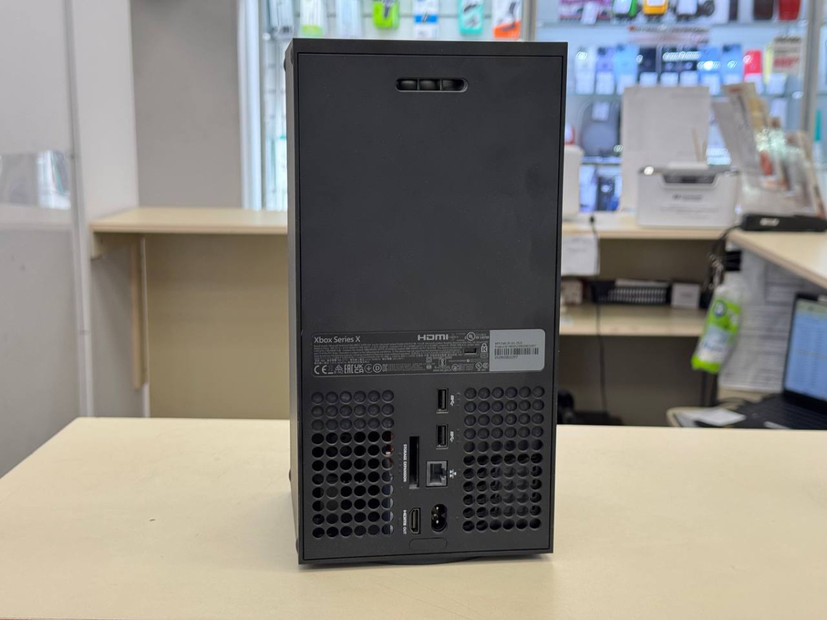 Игровая приставка Xbox Series X 1Tb