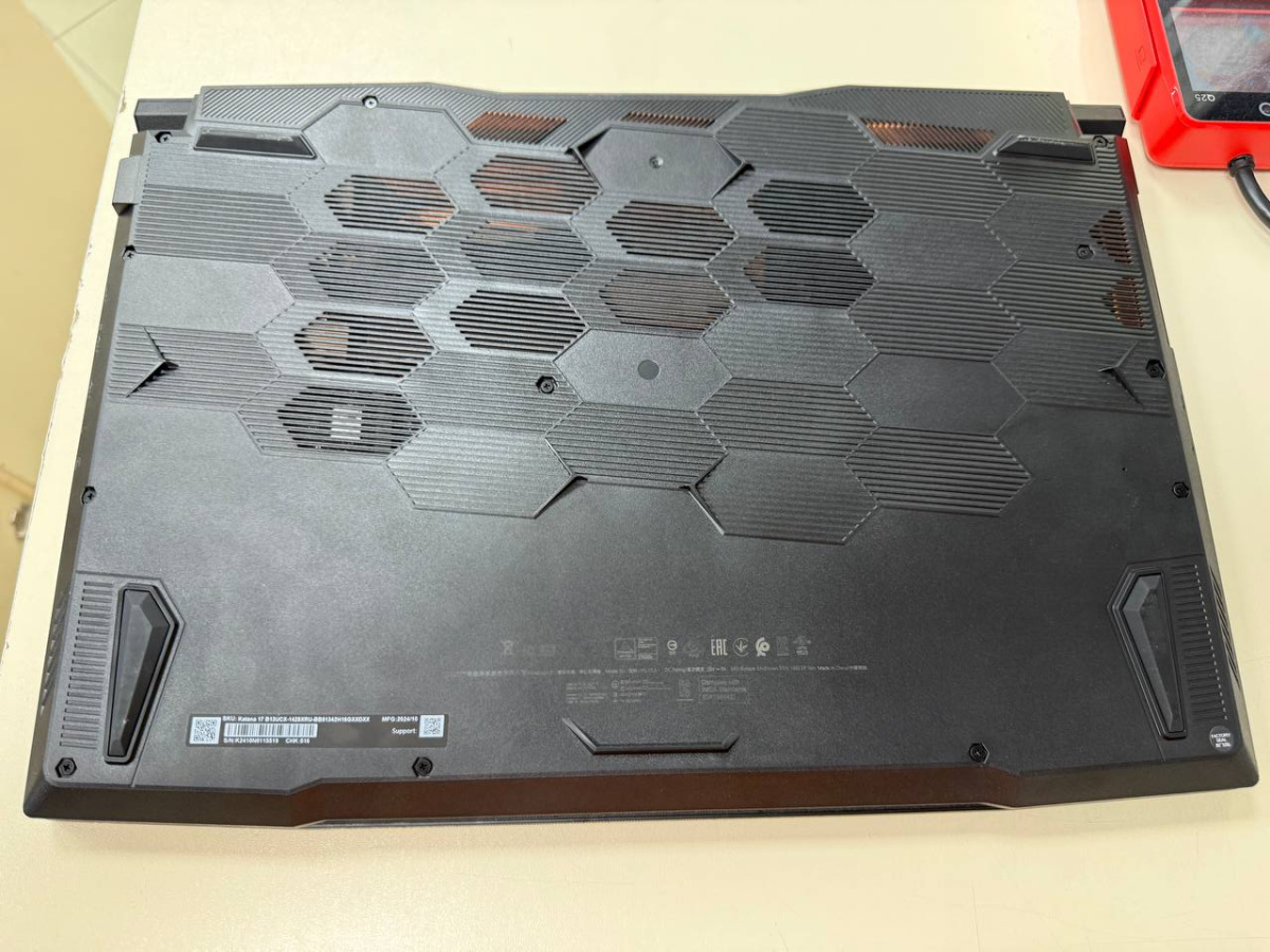 Ноутбук MSI; I5-13420H, GeForce RTX 2050, 16 Гб, 512 GB, Нет