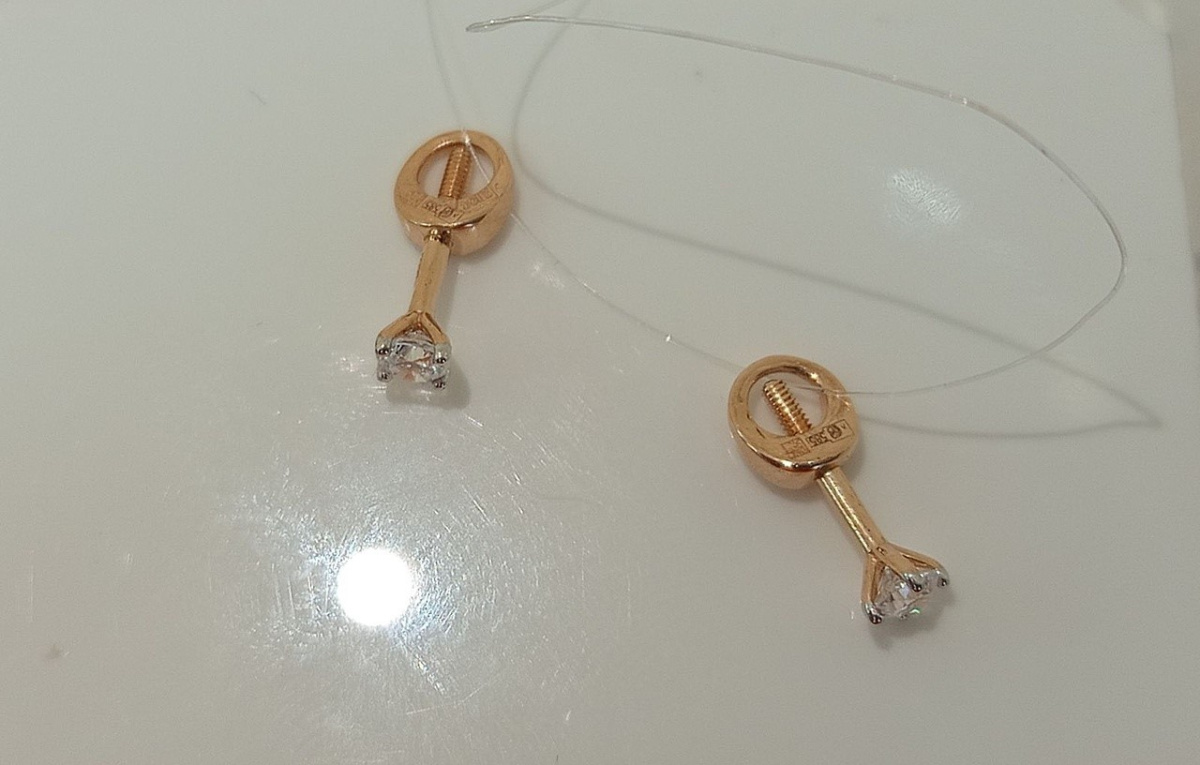 СЕРЬГИ ПУСЕТЫ с камнем (Au 585)